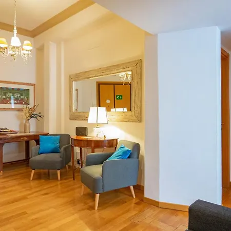 Le Suites Di Tevere Home